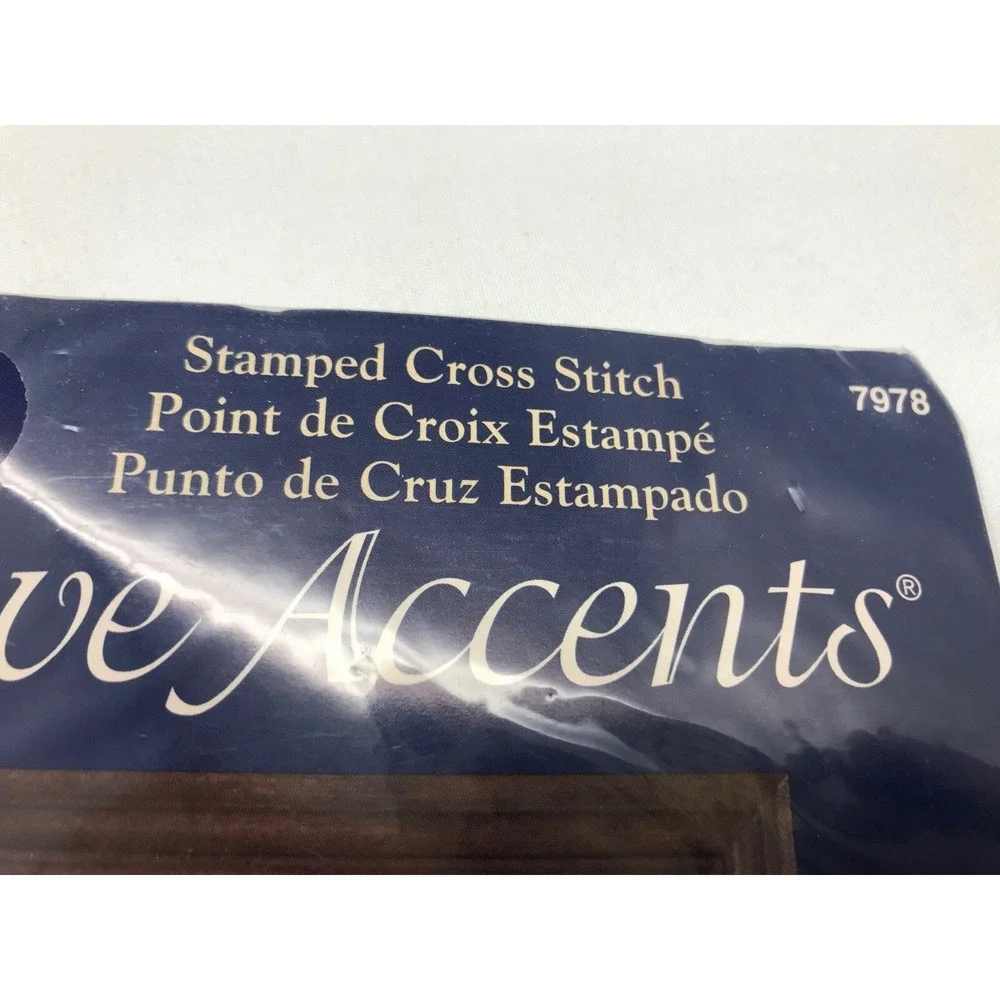 NIP Creative Accents 7978 Friends are Life's Greatest Gifts Stamped Cross Stitch